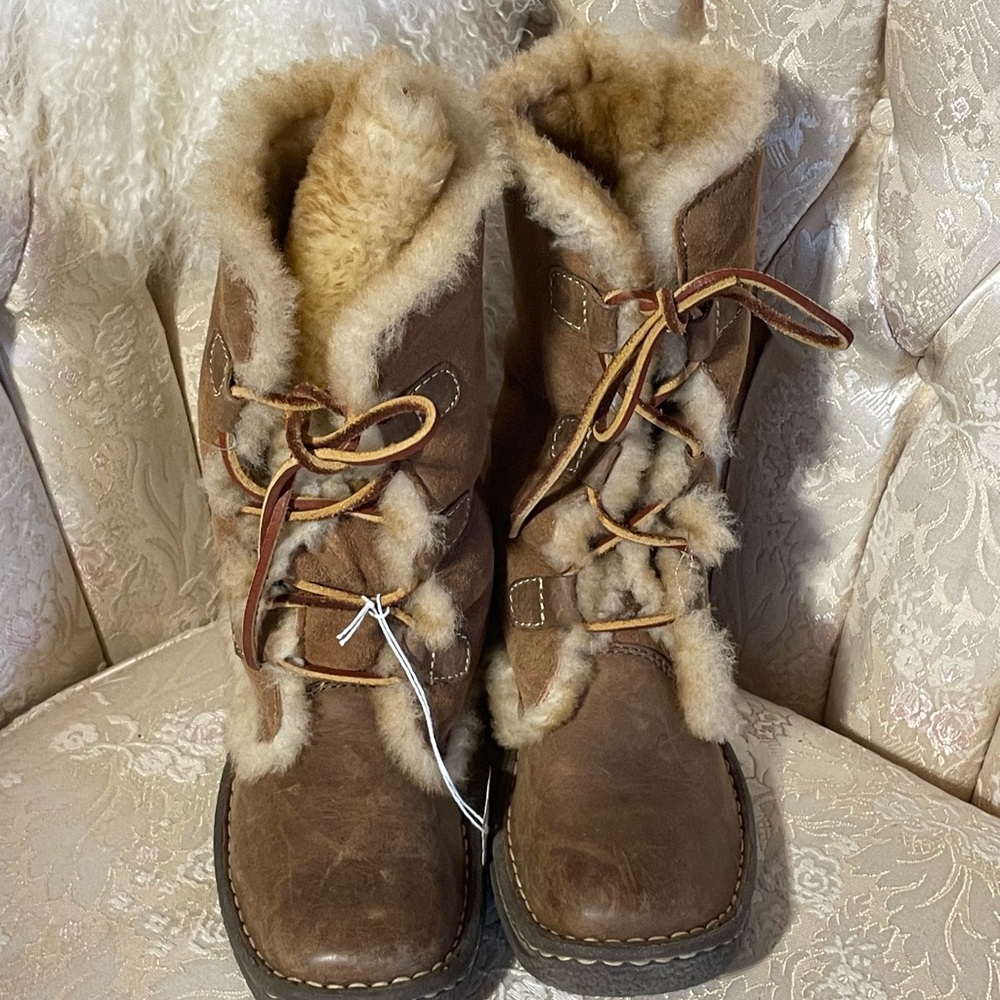Born leather/shearling boots
